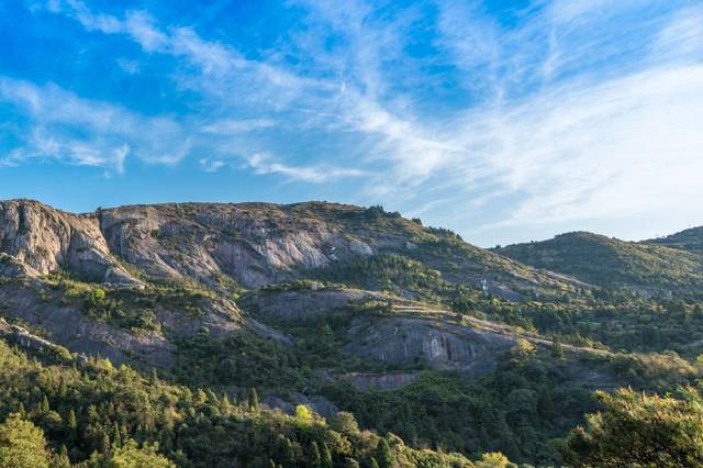 温州户外新选择,爬大罗山去看23块岩石构成的龙脊