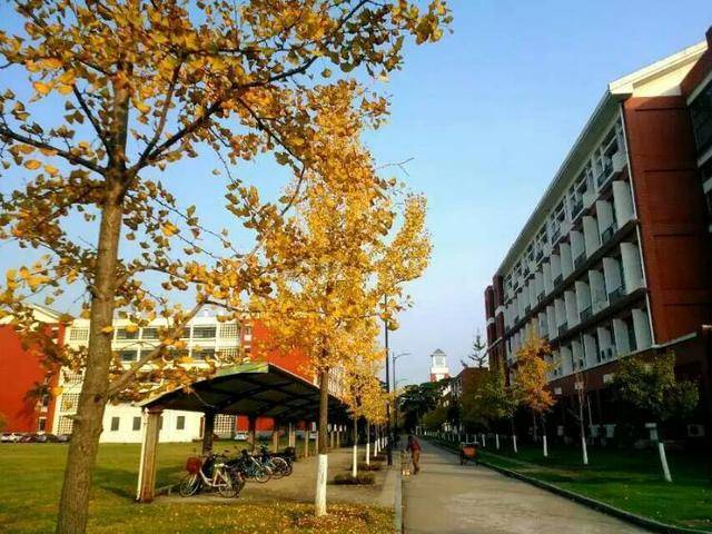 不亚于厦大的美丽校园-福建中医药大学风光