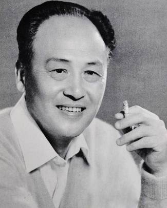 韩非(1919—1985)中国著名电影表演艺术家,擅演喜剧,出演过《女理发