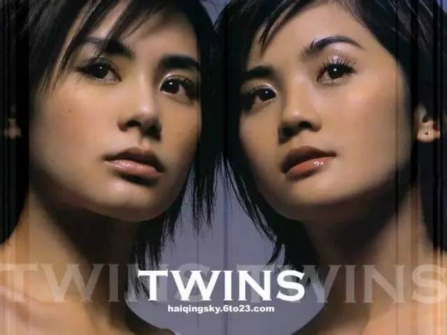 twins 就好像回到十几岁的时候 那个大家都在唱《女校男生》的时候