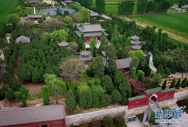 这是建在羑里城遗址上的文王庙(4月25日摄).新华社记者李安摄