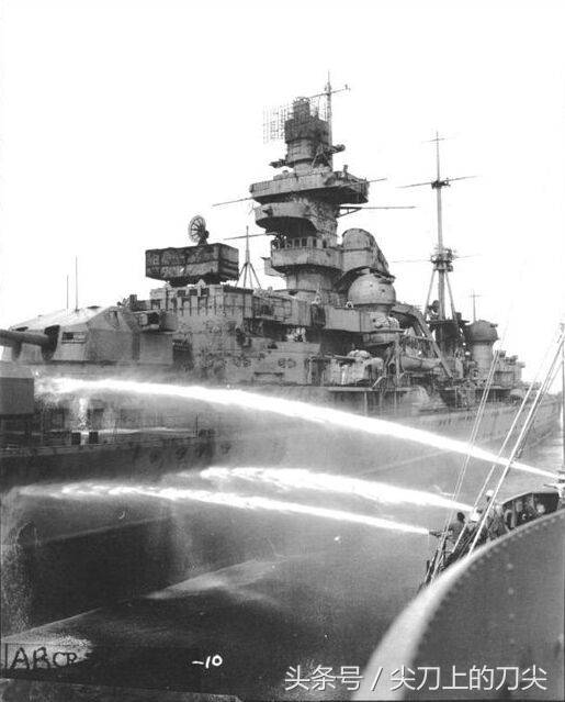 欧根亲王号,第一次爆炸后,美国人再给他降温灭火,转入美国海军服役