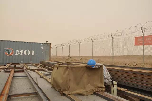 管道焊接人鏖战沙尘的一天(附:上海地区焊工