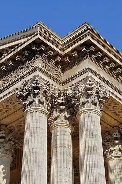 古希腊建筑有三种柱式多立克,爱奥尼,科林斯 而科林斯柱式最常用卷草