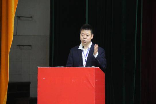 批改网西南副主任,cctv中小学生英语电视大赛四川组委会副主任唐益刚