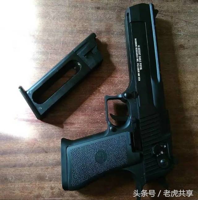 铁血军事:"沙漠之鹰"记忆还在嘛?今天挑几个武器