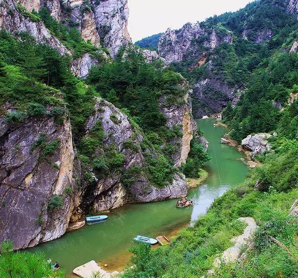 鹰窝峡峰林俊秀,虽然去不了太行山,张家界,但葫芦岛的龙潭大峡谷绝对