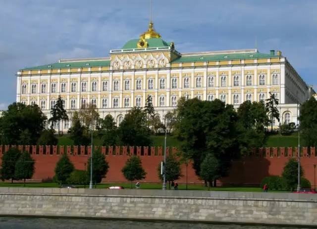 the grand kremlin palace