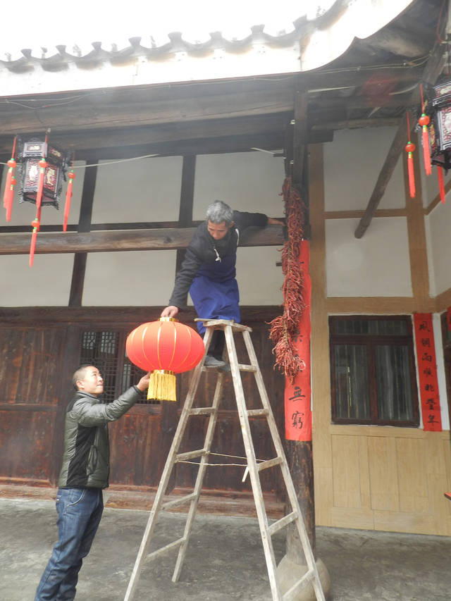 林峰山庄位于高县大窝镇大屋村,面朝着云锋湖 高县庆岭乡三元号农家乐