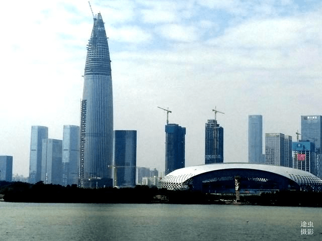 深圳300摩天楼数量全国第一,看最壮观的天际线