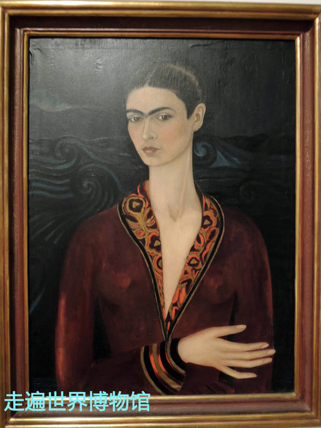 弗里达·卡罗(frida kahlo)作品《穿天鹅绒礼服的自画像》(1933年)