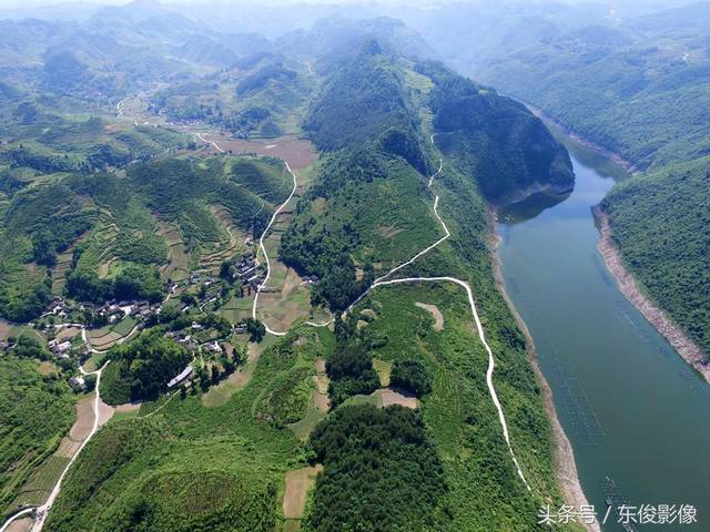 清水江在贵州其流域面积在1000平方公里以上的主要支流有重安江