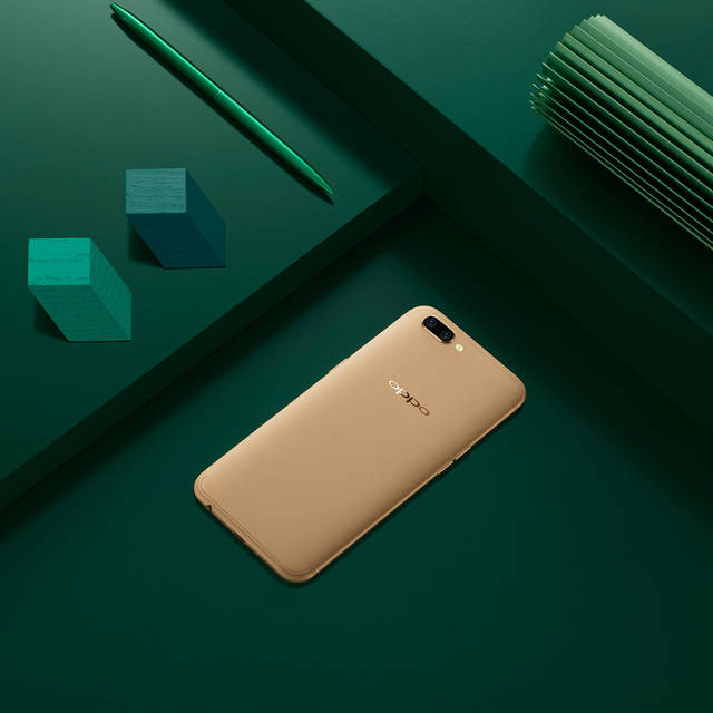 OPPO R11手机图片，展现时尚与科技的完美融合