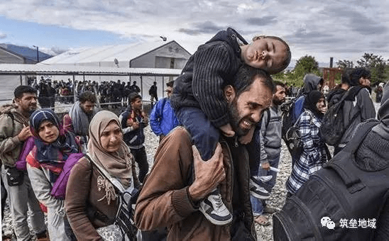 穆斯林难民虐欧洲千百遍,为何德国待其若初恋