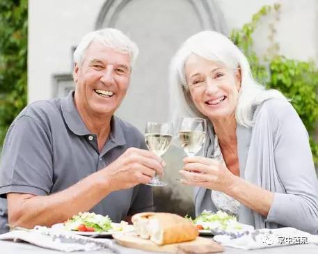 酒泉提高高龄老人和残疾老人困难老人生活补助