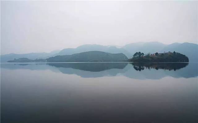 【大美金寨】烟雨梅山湖