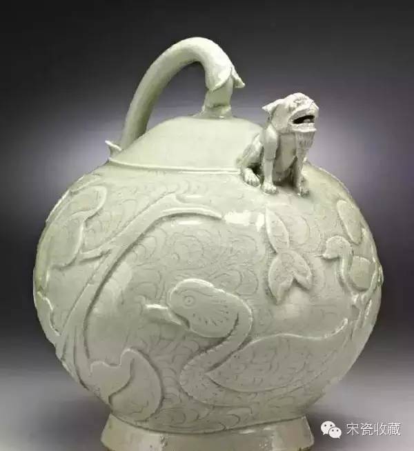 各大博物馆和历年重要的拍卖会都有出现重要的五代耀州窑执壶作品