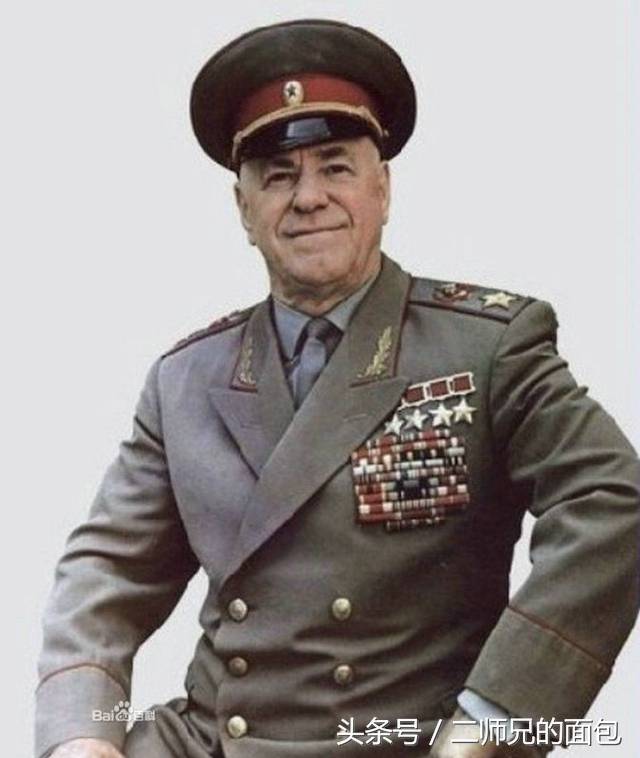 苏联元帅,苏军副最高统帅,四次荣膺苏联英雄称号,二次获得列宁勋章.