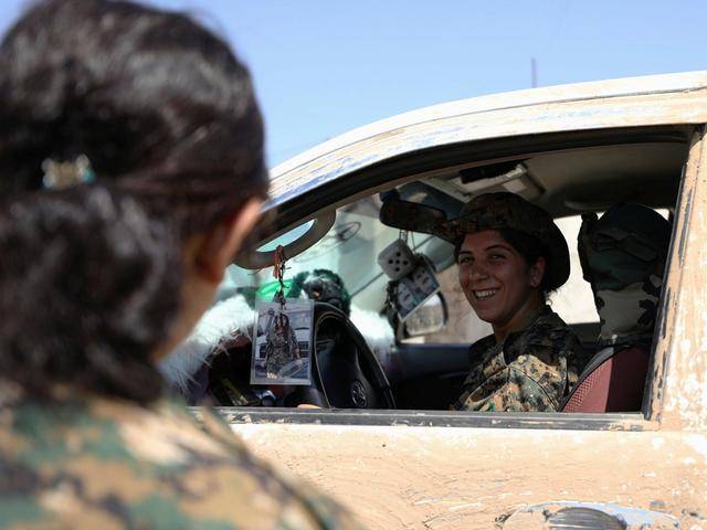 库尔德女兵:叙利亚秘密武器,恐怖分子凶残冷血却最怕死在女人手上,怕!