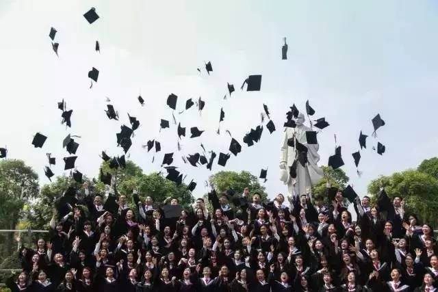 这才叫大学毕业照!不留遗憾,麻涌四年满满的都是回忆