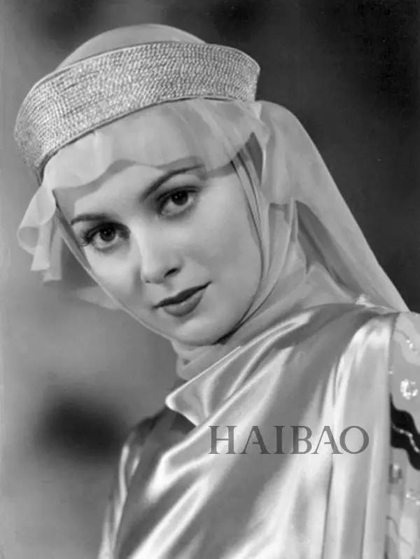 经典电影《乱世佳人》中的女二梅兰尼扮演者olivia de havilland最近