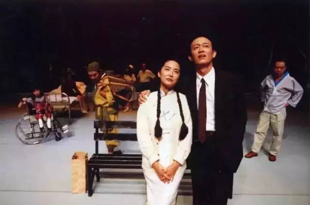 从1986年35岁第一次出演 后来《暗恋桃花源》几度重排 云之凡从丁乃竺