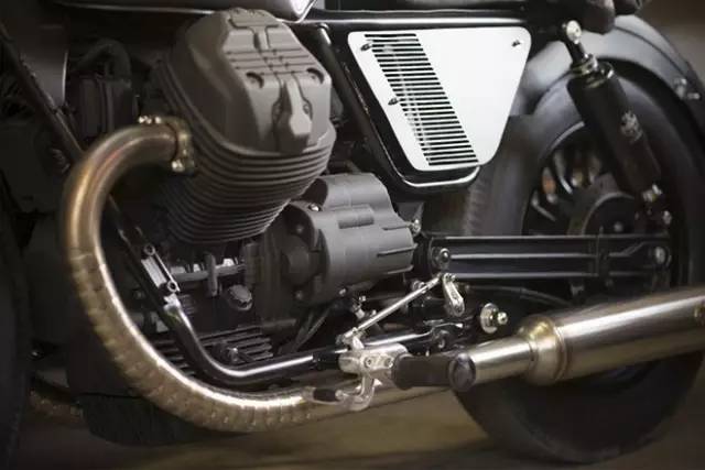 罕见的moto guzzi v9边三轮摩托车