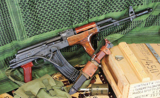 罗马尼亚版的ak74突击步枪_手机搜狐网