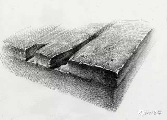 作品欣赏:木板的质感比较粗糙,形体类属于长方体.
