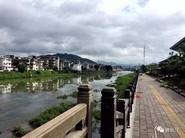 (陈炳林 陈 川 长汀:南山石门溪水库和新桥余陂水库接受下闸蓄水