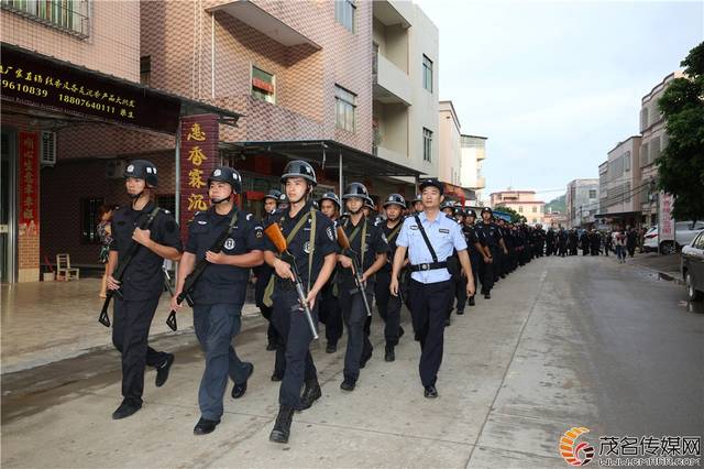 电白观珠,沙琅,小良出现大批特警,武装车辆,怎么回事?