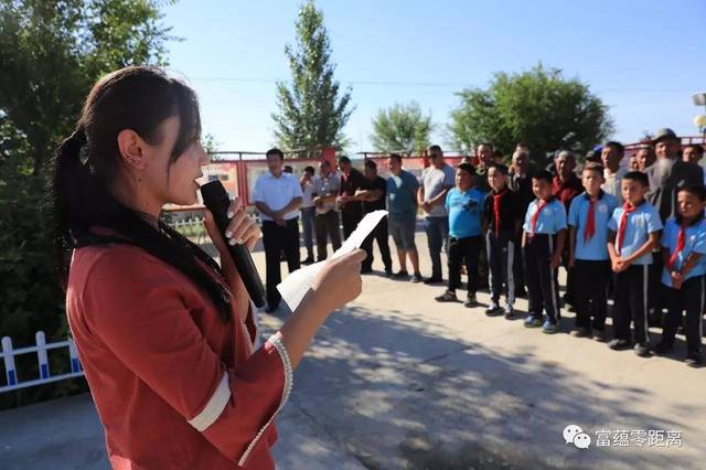 富蕴县返乡学生国旗下踊跃发声亮剑_手机搜狐网