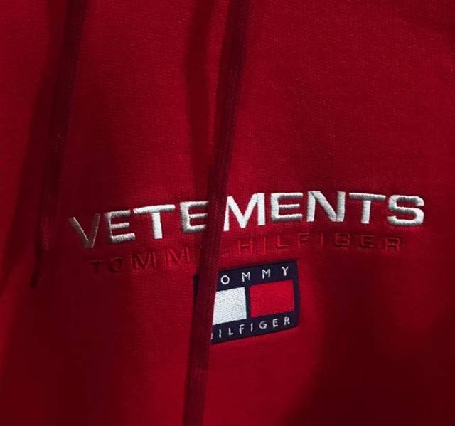 vetements x dhl