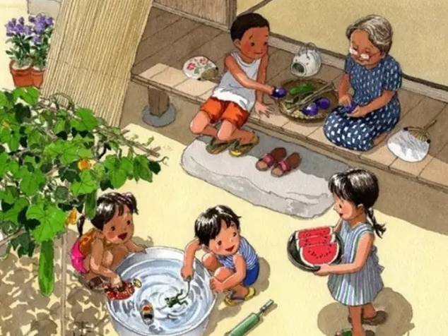 夏日的下午,邻居家的小孩都在奶奶家的院子里乘凉,光着脚丫,吃着西瓜