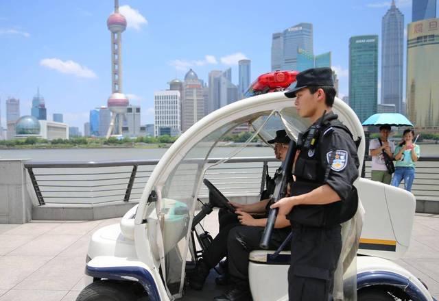 作为 反恐处突的"尖兵" 上海公安特警从未放松训练执勤的脚步!