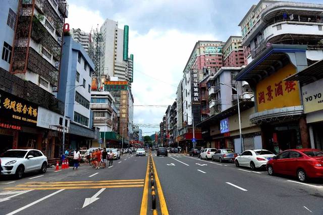 深圳侨报记者近日走近布吉, 看到的是这样景象 布吉老街 商业老街
