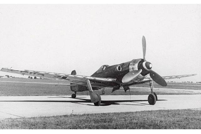 二战战机 之 德国ta-152战斗机