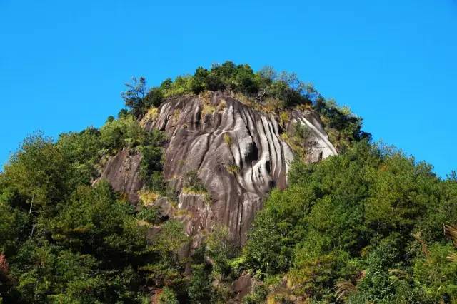 秀美金钟山(福安市摄影家协会图)