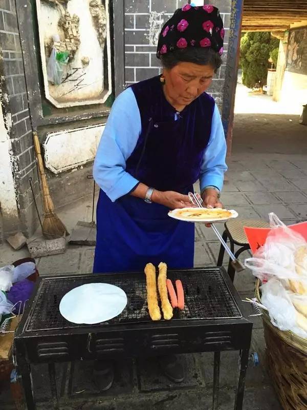 大理烧饵块——唤醒清晨的味蕾