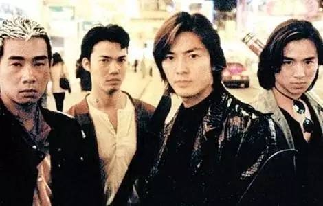 1995年凭着在《古惑仔》系列电影中饰演的主角陈浩南一炮而红.