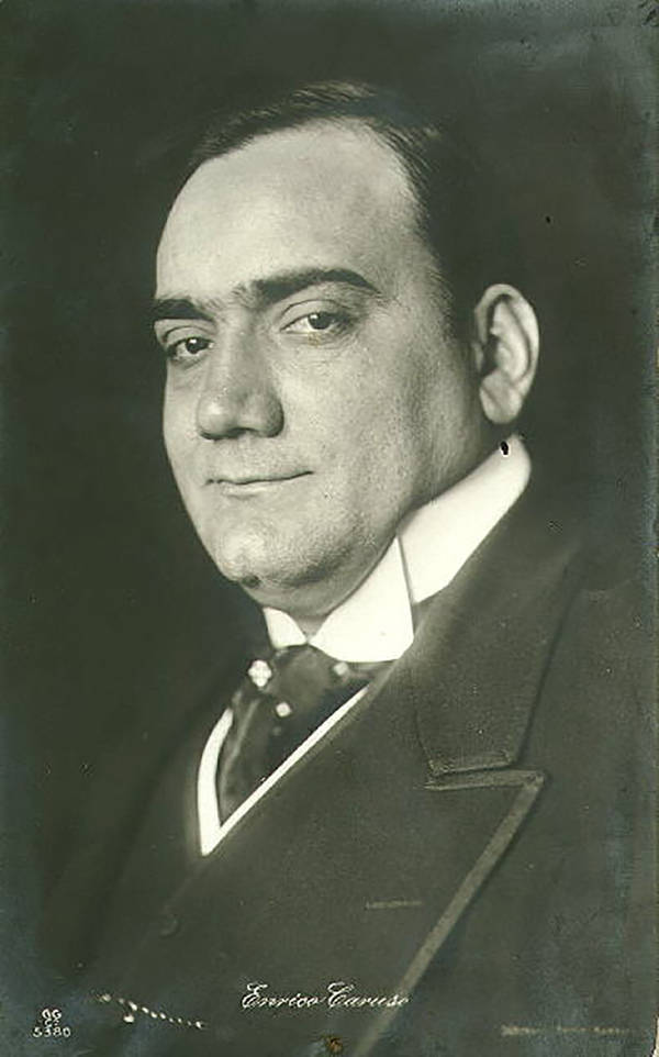 它的当家明星——盛名难副的男高音卡鲁索(enrico caruso, 1873-1921)