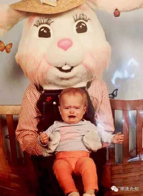 给你噩梦的老照片 如此可怕的复活节兔子