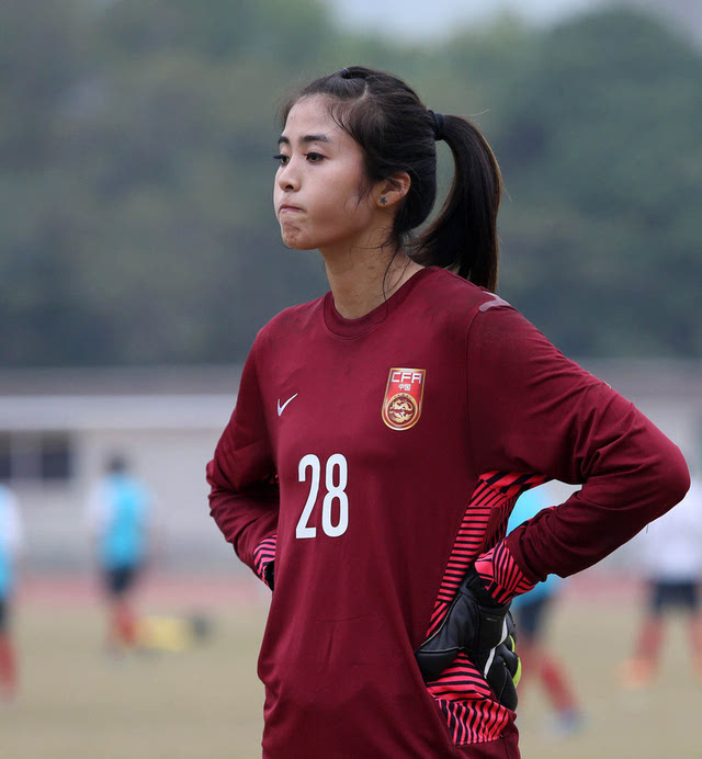 赵丽娜,1991年9月18日出生上海市,中国女子足球运动员,司职门将.