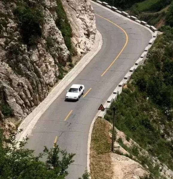 从g210到s307,自驾秦岭景观大道,你准备好迎接突如其来的陡坡与弯道了