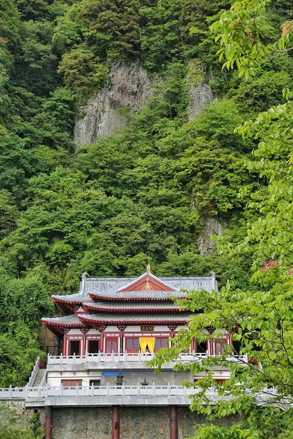 陕西旅游——云中净土,世间桃源安康岚皋南宫山