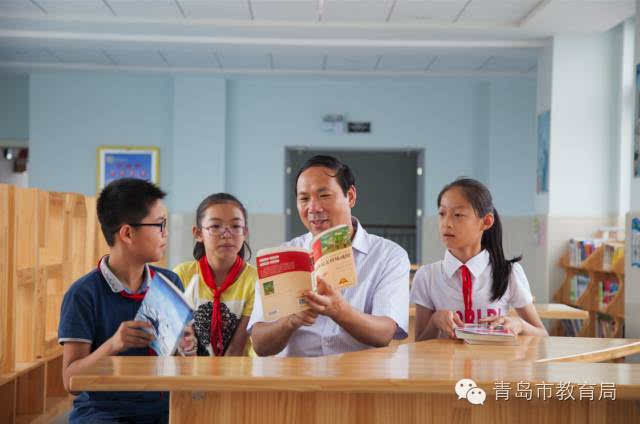 "和悦"工作室团队走进成员校香江路第三小学,黄岛区实验小学和凤鸣岛