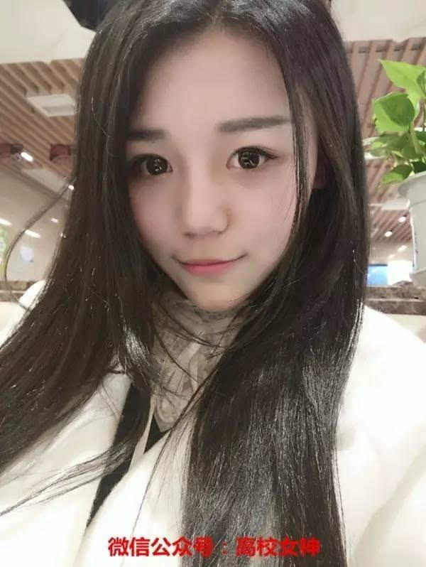 南京艺术学院新生李雨珊,小提琴女神身材惹火!