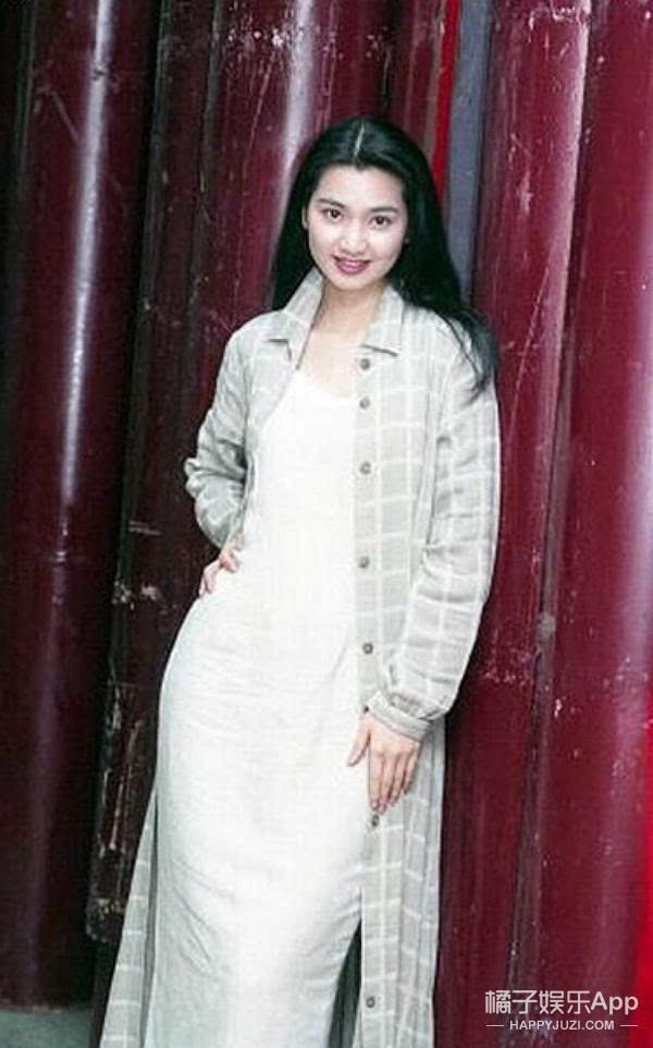 【老照片】张丹峰的爱妻洪欣年轻时竟然这么美!