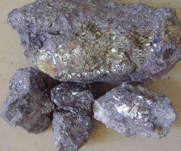 河南发现1175吨大型银矿