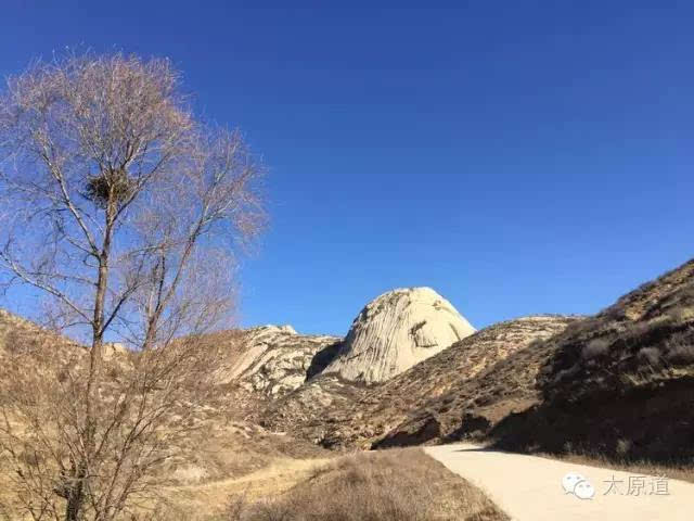 行游| 走进静乐悬钟山